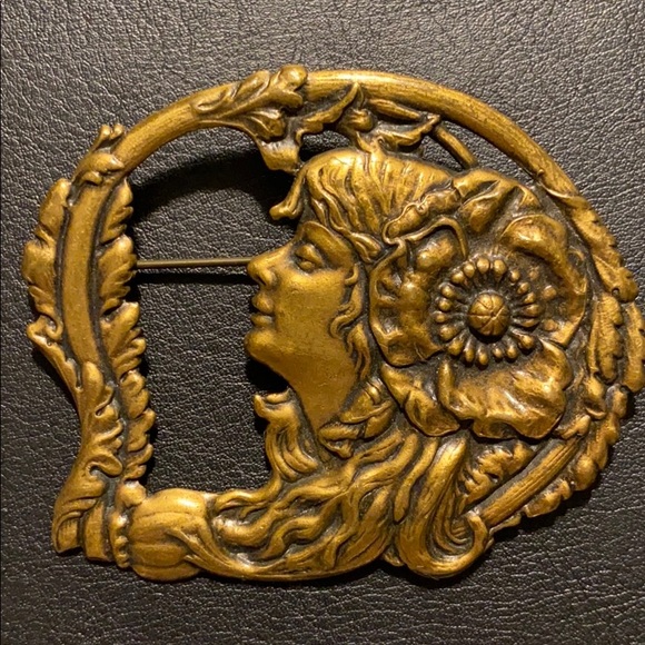 Art Nouveau Brooch - Picture 1 of 5